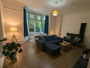 Elm Stays - Moseley Village